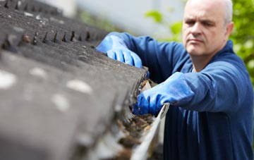 cleaning and inspecting Thrumster roofs
